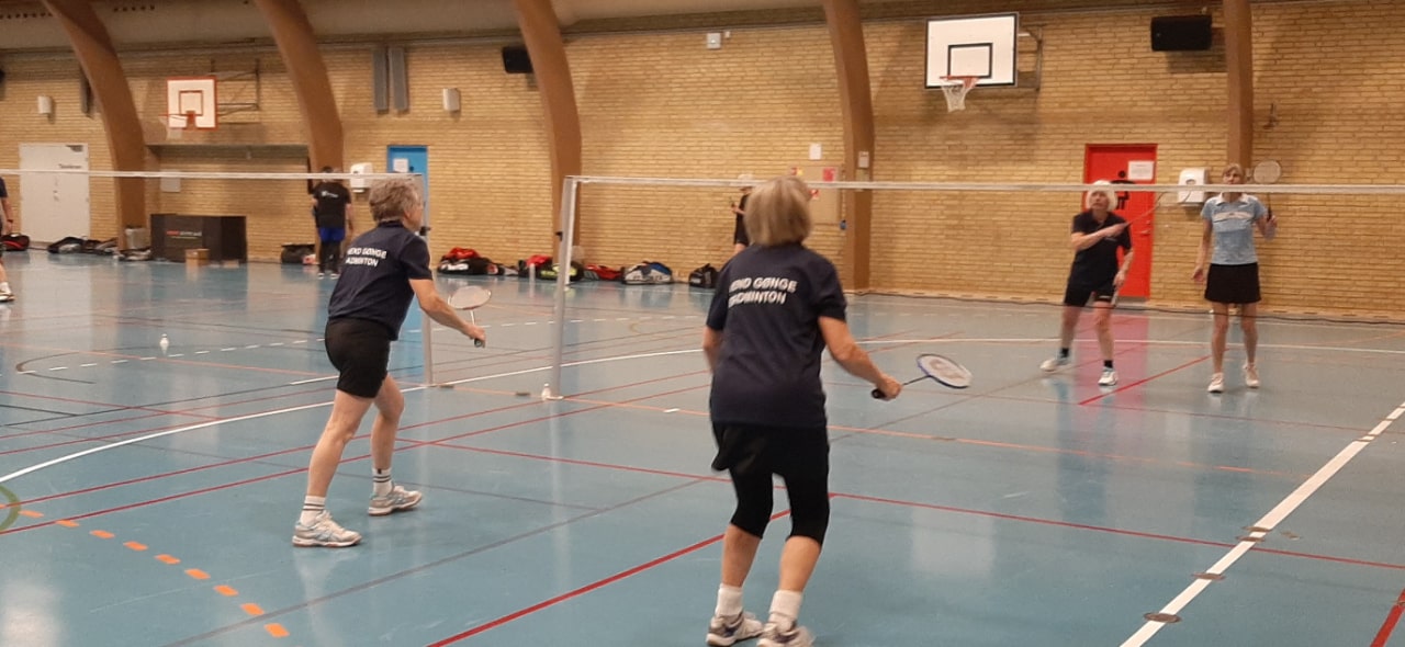 Badminton kamp i hal