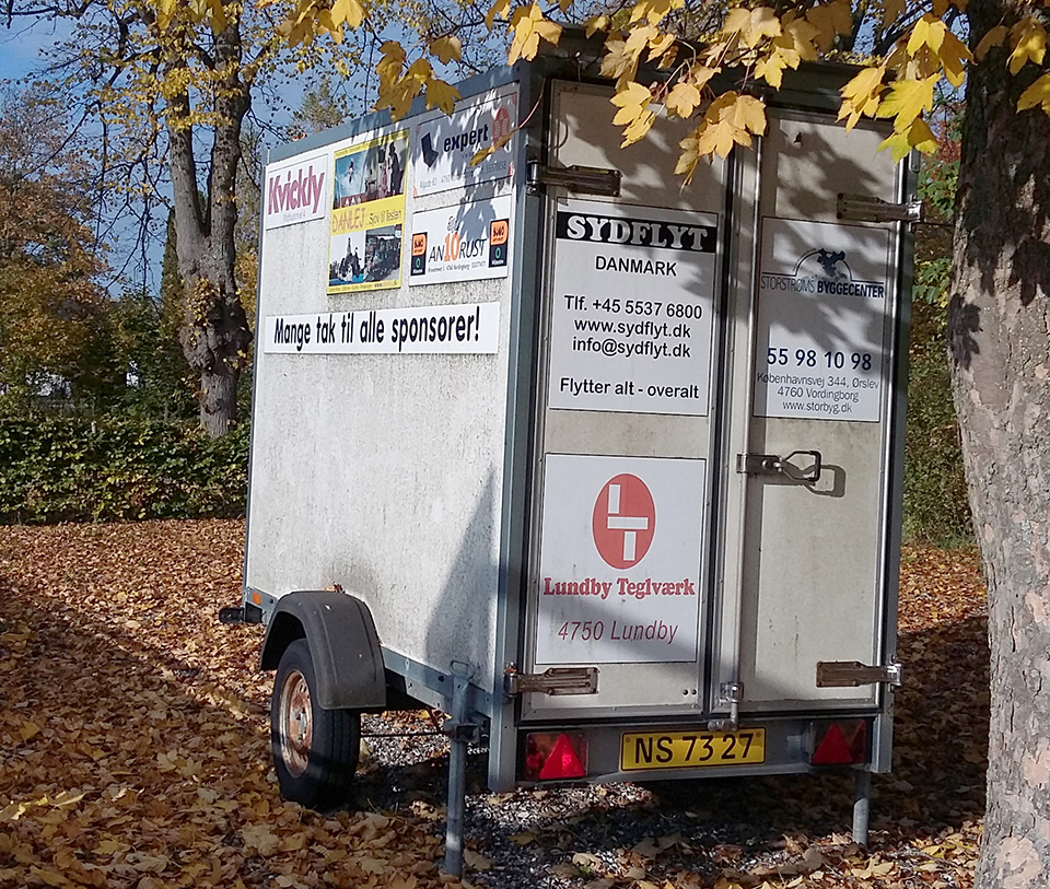 Lukket flytte trailer